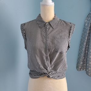 OLM twist knot striped front button top D15